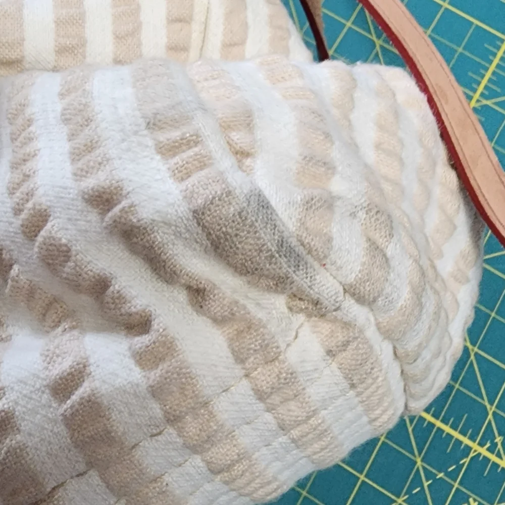 Dooney & Bourke Y2K Seersucker Satchel/Tote - Picture 13 of 16